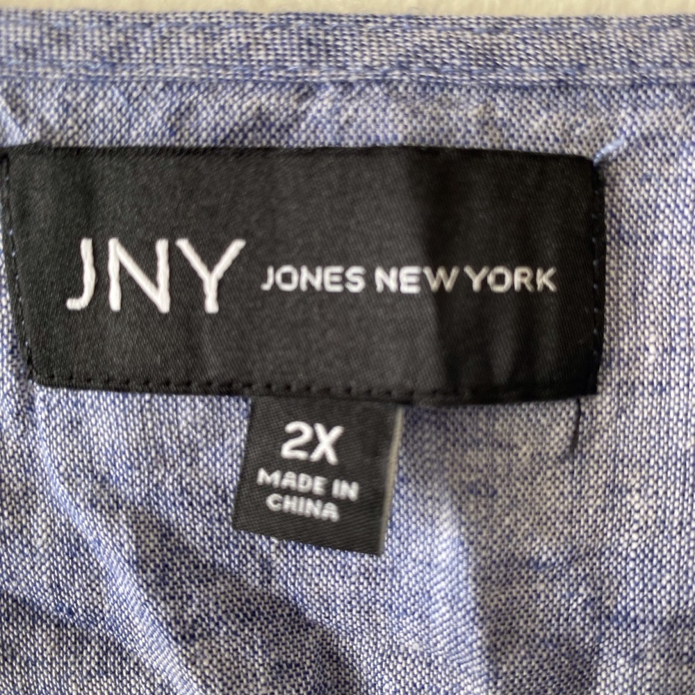 Jones New York Chambray Asymmetrical Hem Tunic Top - Size 2X( Plus Size) - Picture 3 of 6